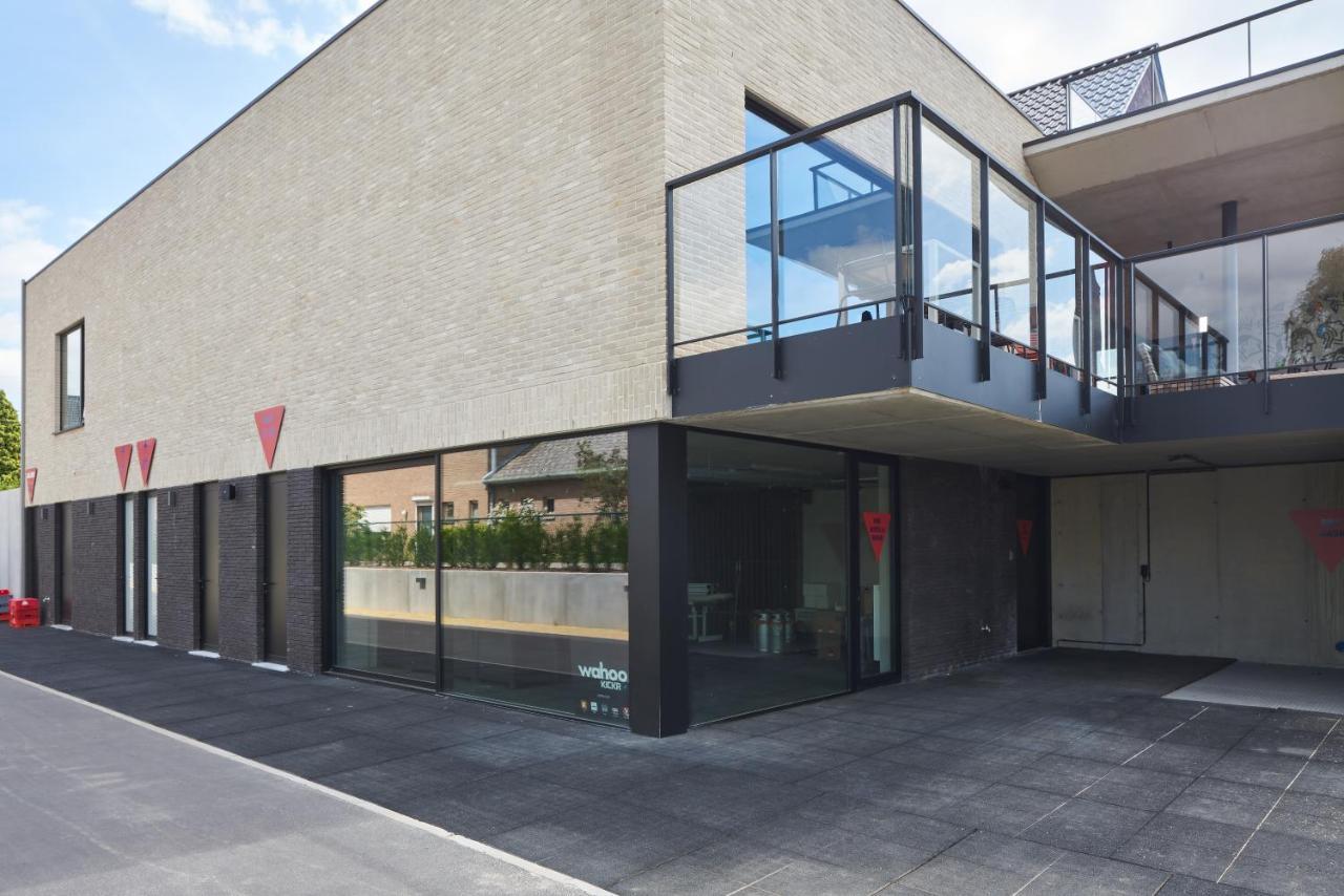 Cafe Coureur Borgloon Hotell Exteriör bild