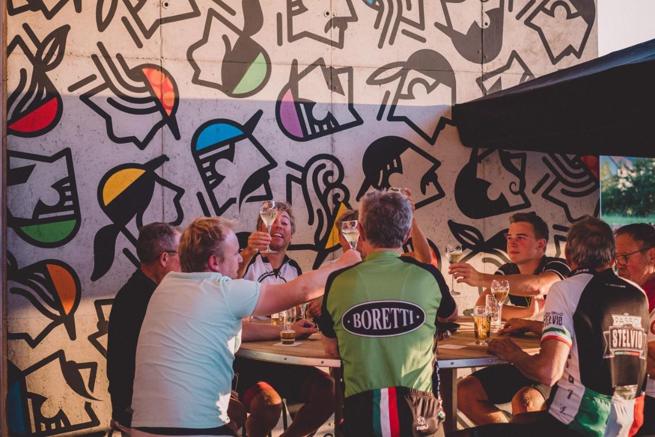 Cafe Coureur Borgloon Hotell Exteriör bild